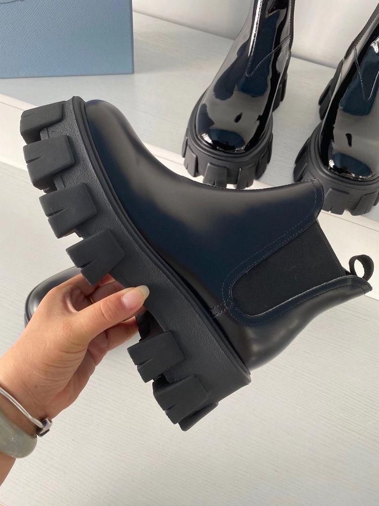 Chelsea Boots