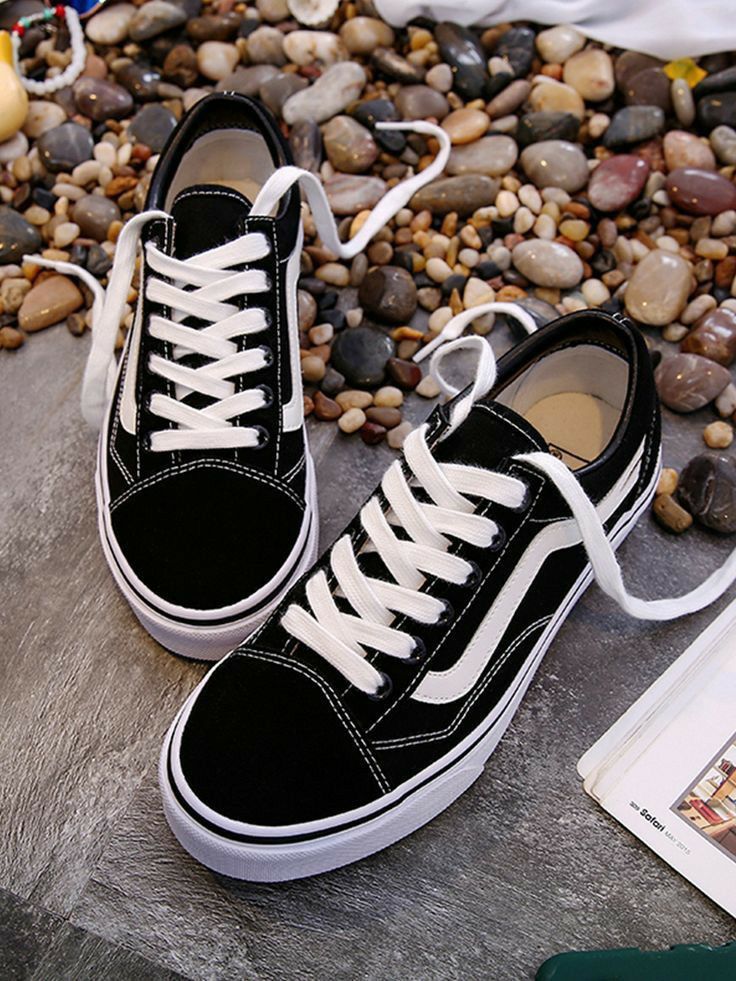 Vans old-skool shoes